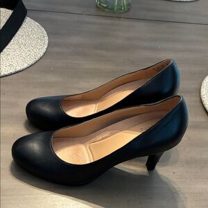Naturalizer Michelle Leather Platform Pumps
